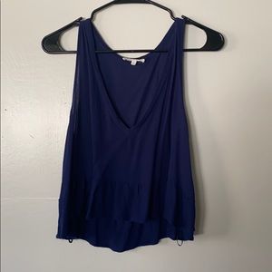 V-neck crop top